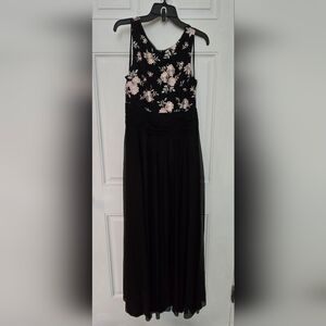 Chic Jessica Howard Strapless Black Floral Dress